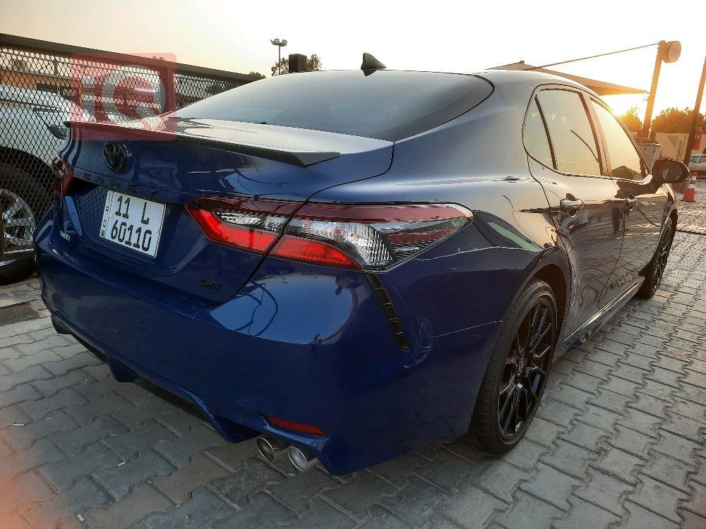 تۆیۆتا کامری